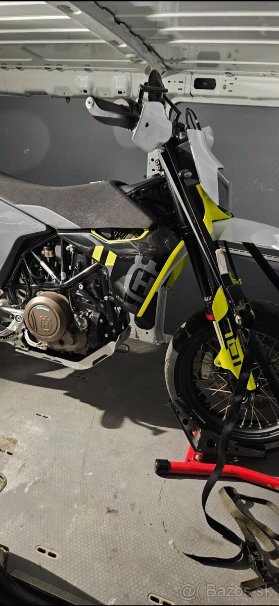 Husqvarna 701 - 2