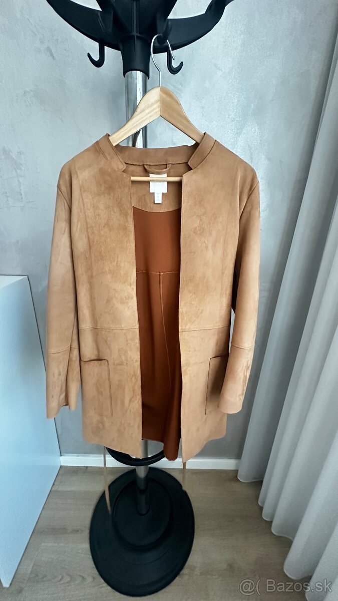 hnedy kabatik H&M Viedeň - 2