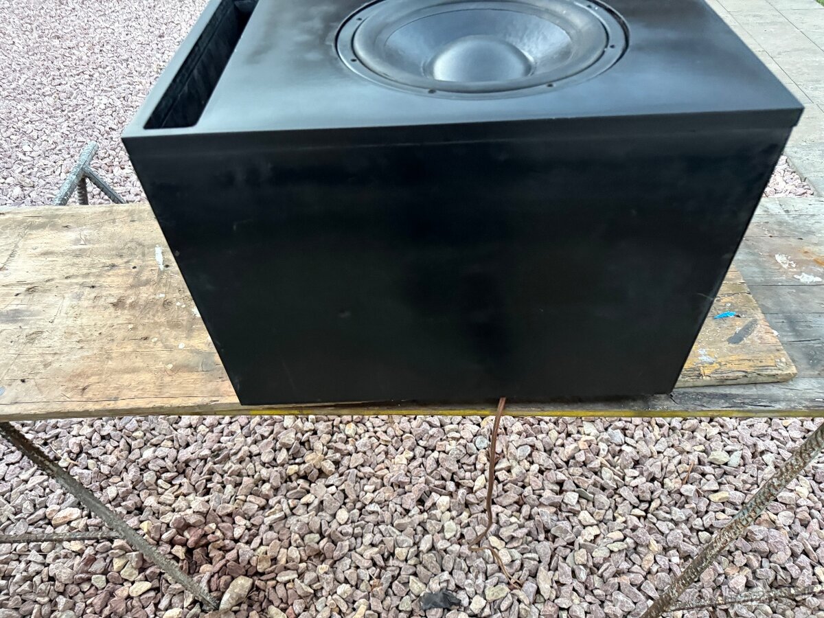 Subwoofer do auta - 2