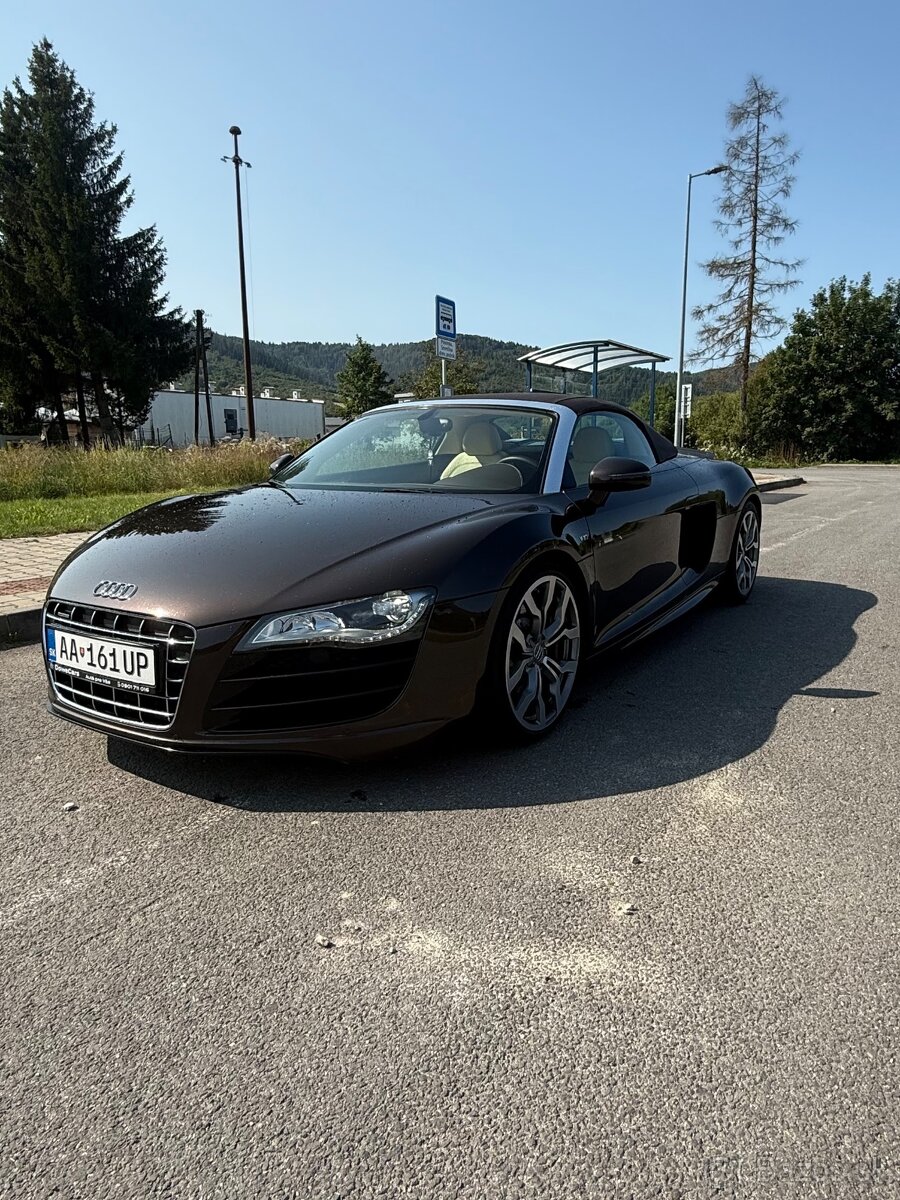 Audi R8 V10 5.2 FSI R tronic quattro Spyder - 2