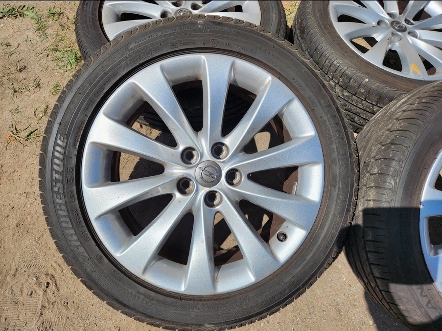 Astra J 4 a Mokka s rozměry 5x105, velikostí 7jx17 et42 - 2