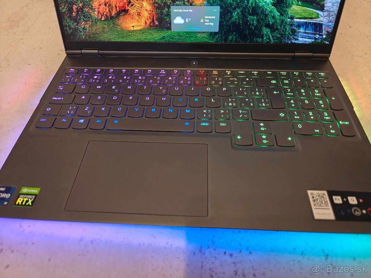 Predam herny notebook Lenovo Legion 7 16ITHg6 - 2
