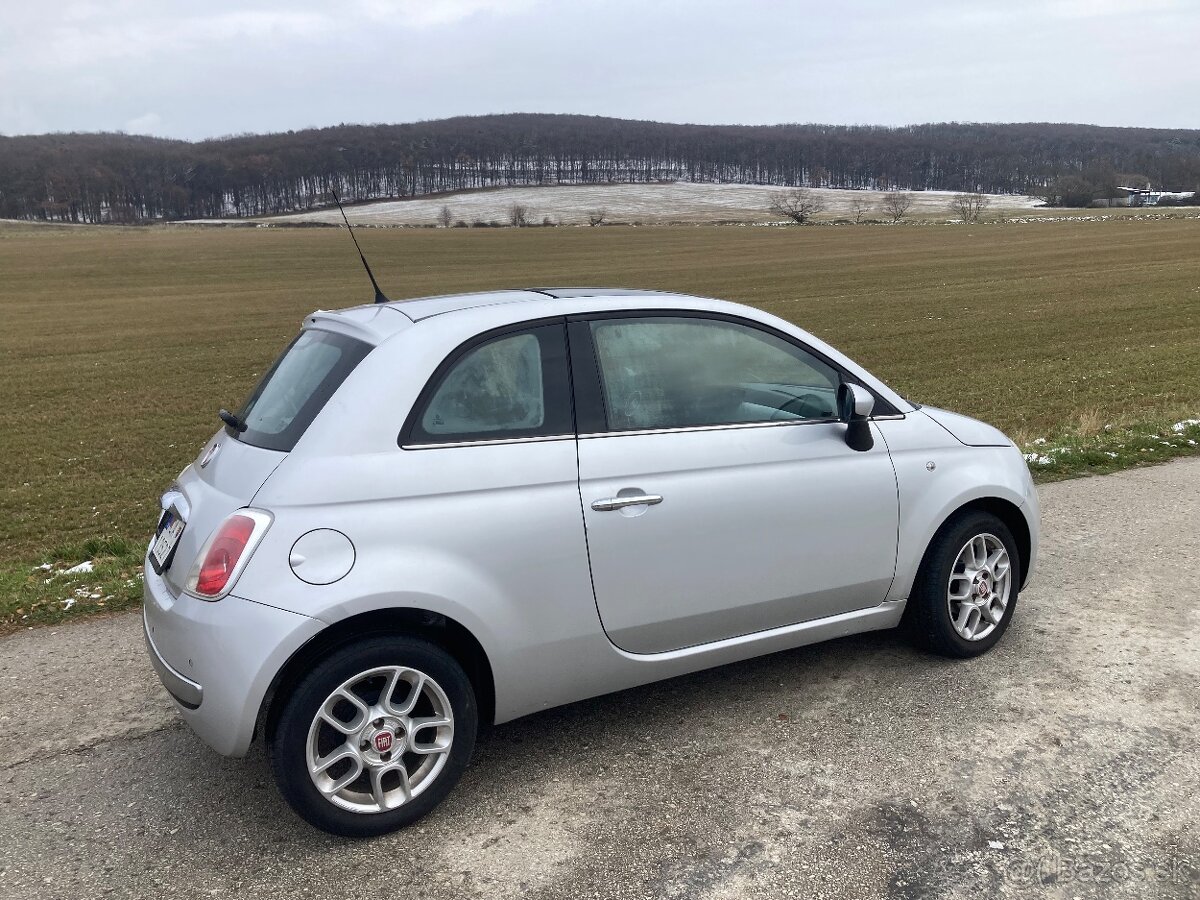 FIAT 500 1.2 BENZIN 51 KW NAJ.120000 KM MÓD ROK 2009 - 2
