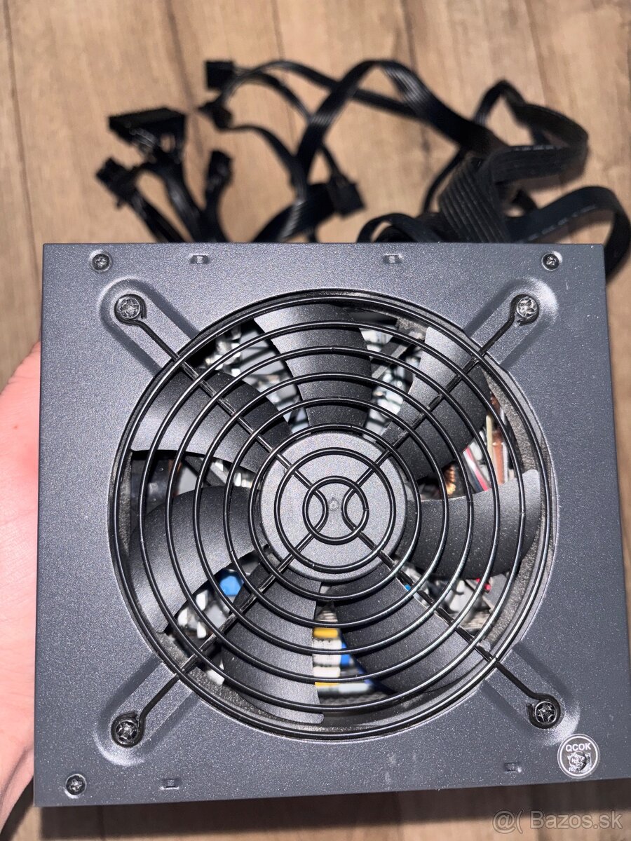 600W MWE Bronze CoolerMaster zdroj v perfektnom stave - 2