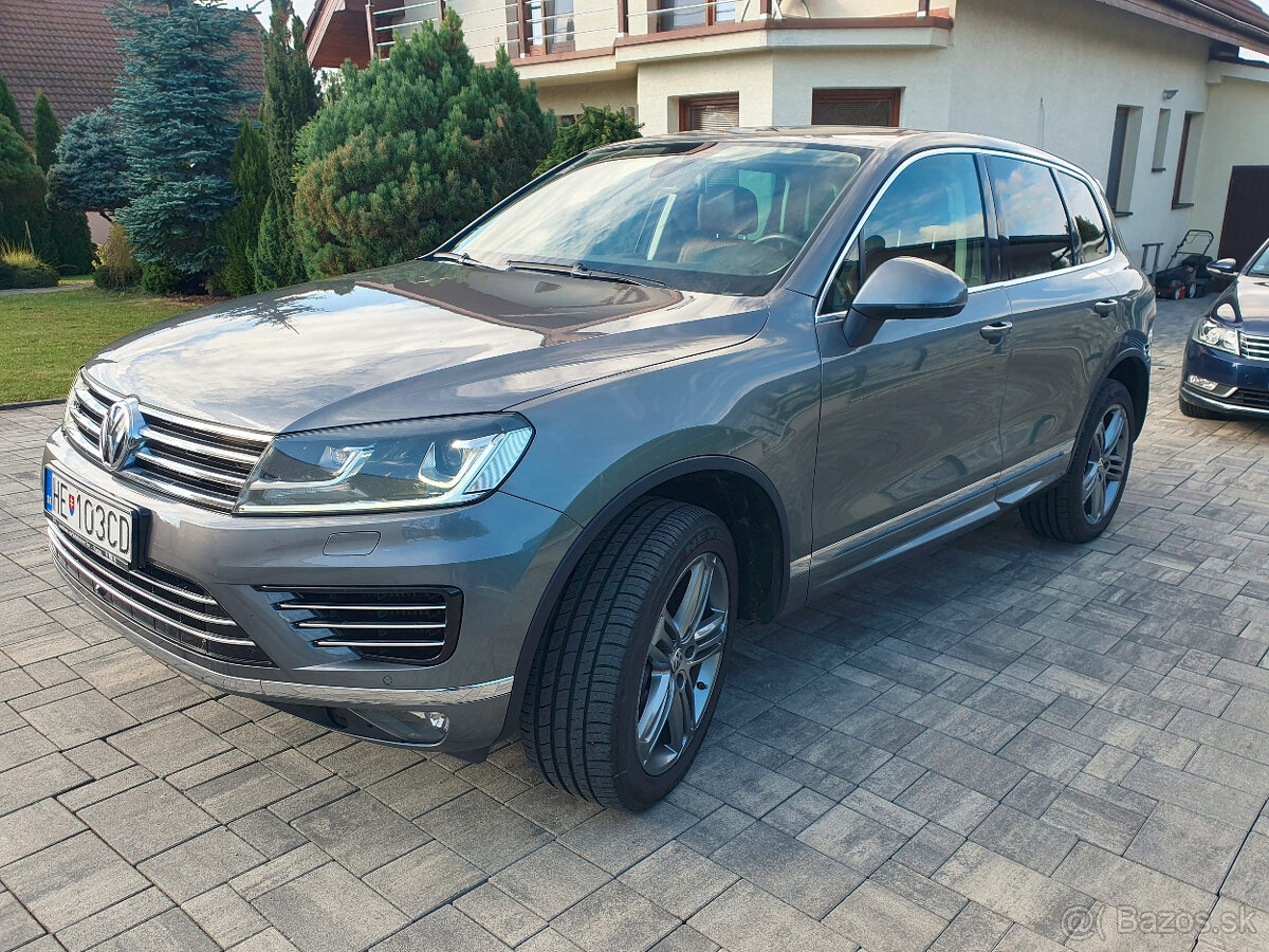 Volkswagen Touareg II 3.0 TDI R-Line 4MOTION - 2