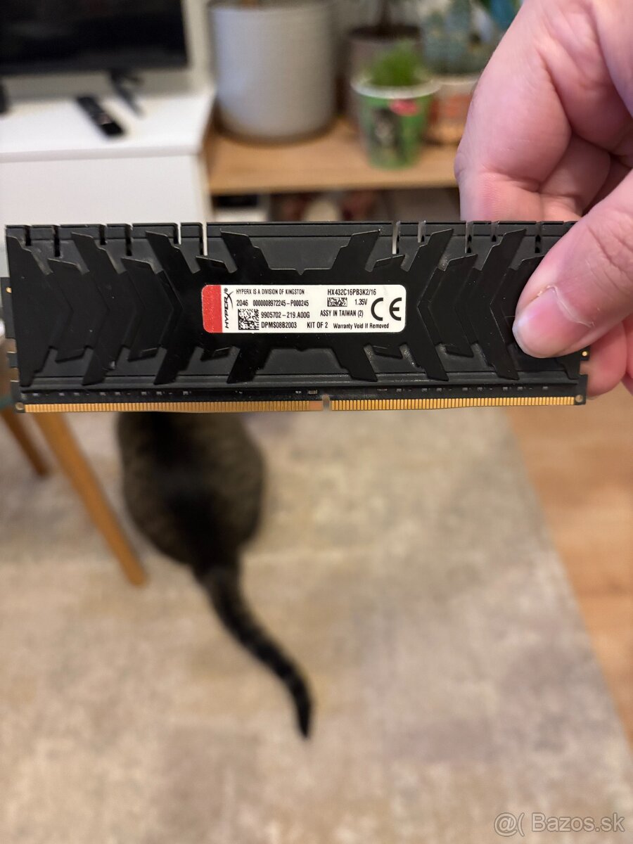 Predám RAM HyperX Predator 8GB (1x8GB) DDR4 3200MHz CL16 - 2