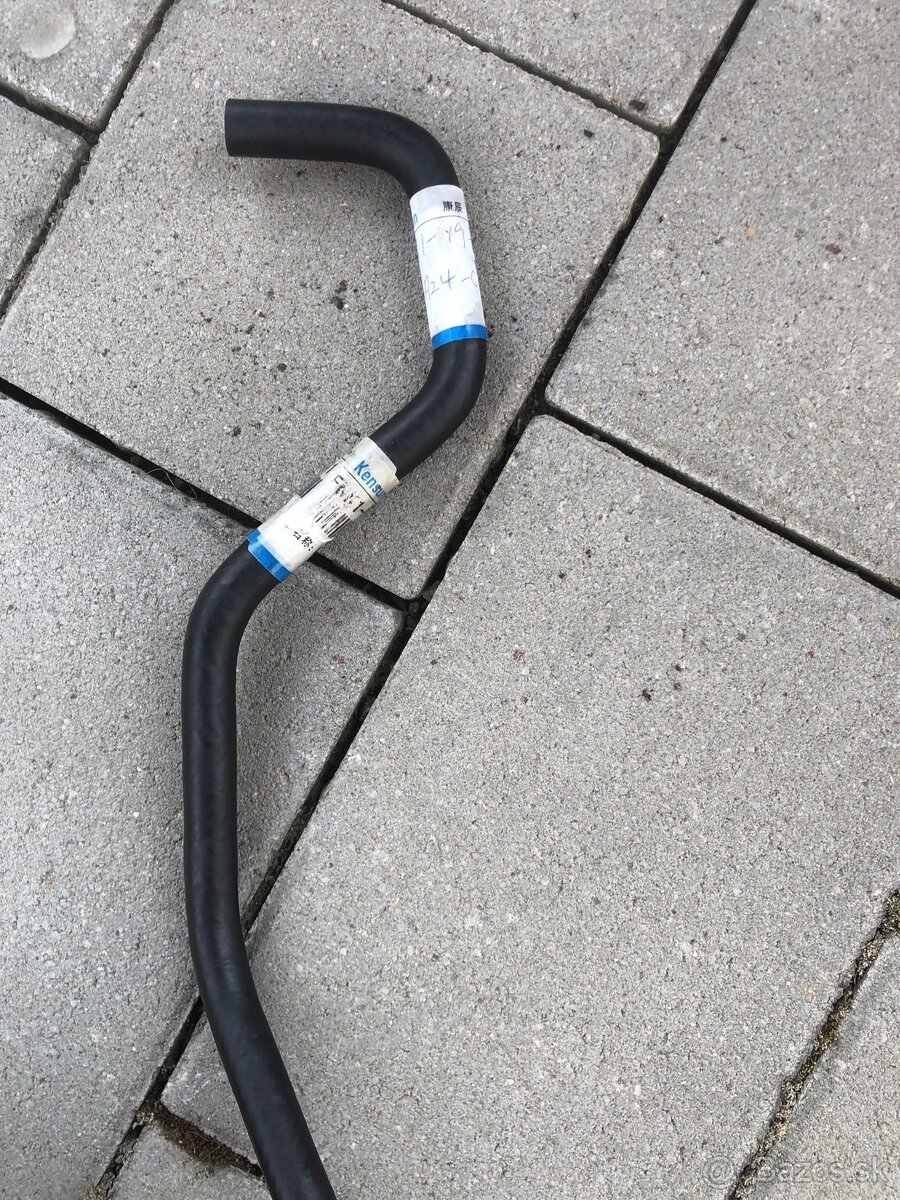 Hadica mazda fnk1199e1 - 2