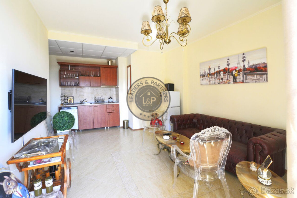 Lukratívny apartmán 2+kk s bazénom Slnečné pobrežie-Bulharsk - 2
