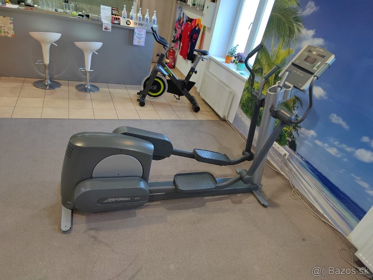 Eliptický trenažér Life Fitness 90x - 2