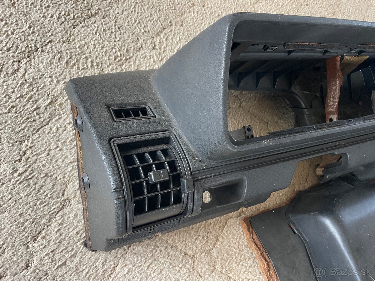 Golf mk1 palubovka - 2