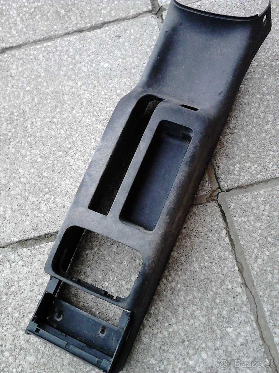 Stredový panel Golf 4 - 2