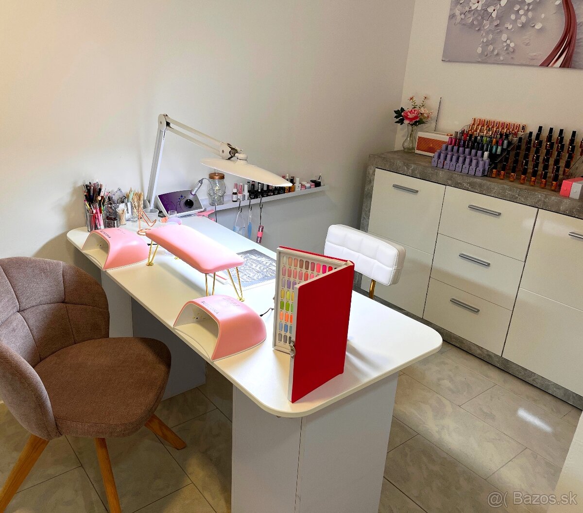 Hľadám priestor na manikúru - 2