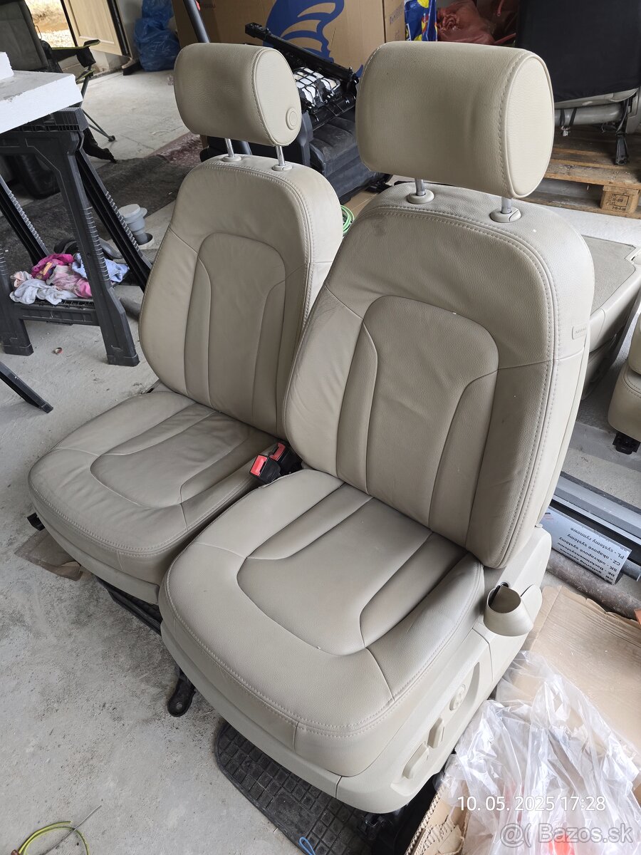 Sedadlá Audi Q7 - 2
