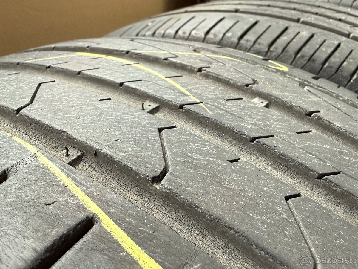 Letné pneumatiky Hankook 235/45 R18 - DOT0819 - 2