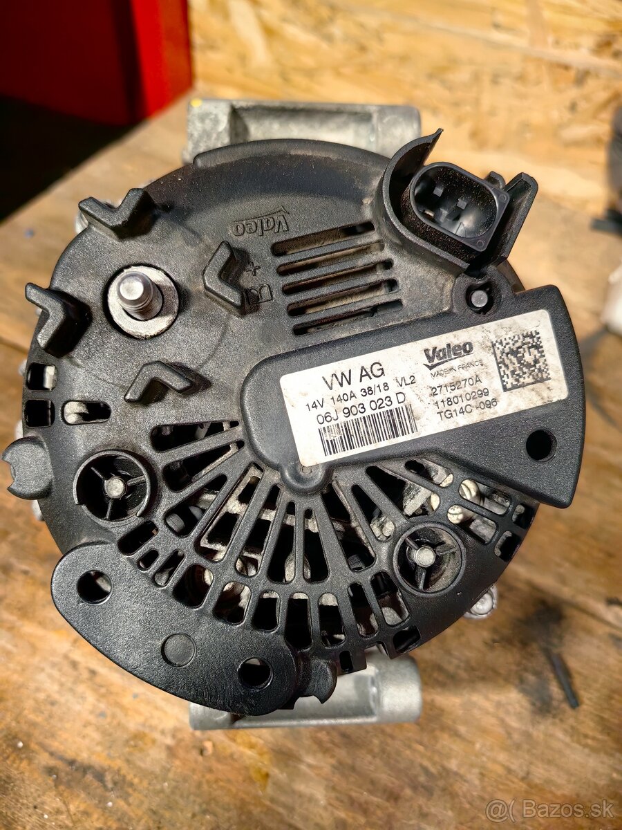 Alternátor Valeo O6J903023D - 2
