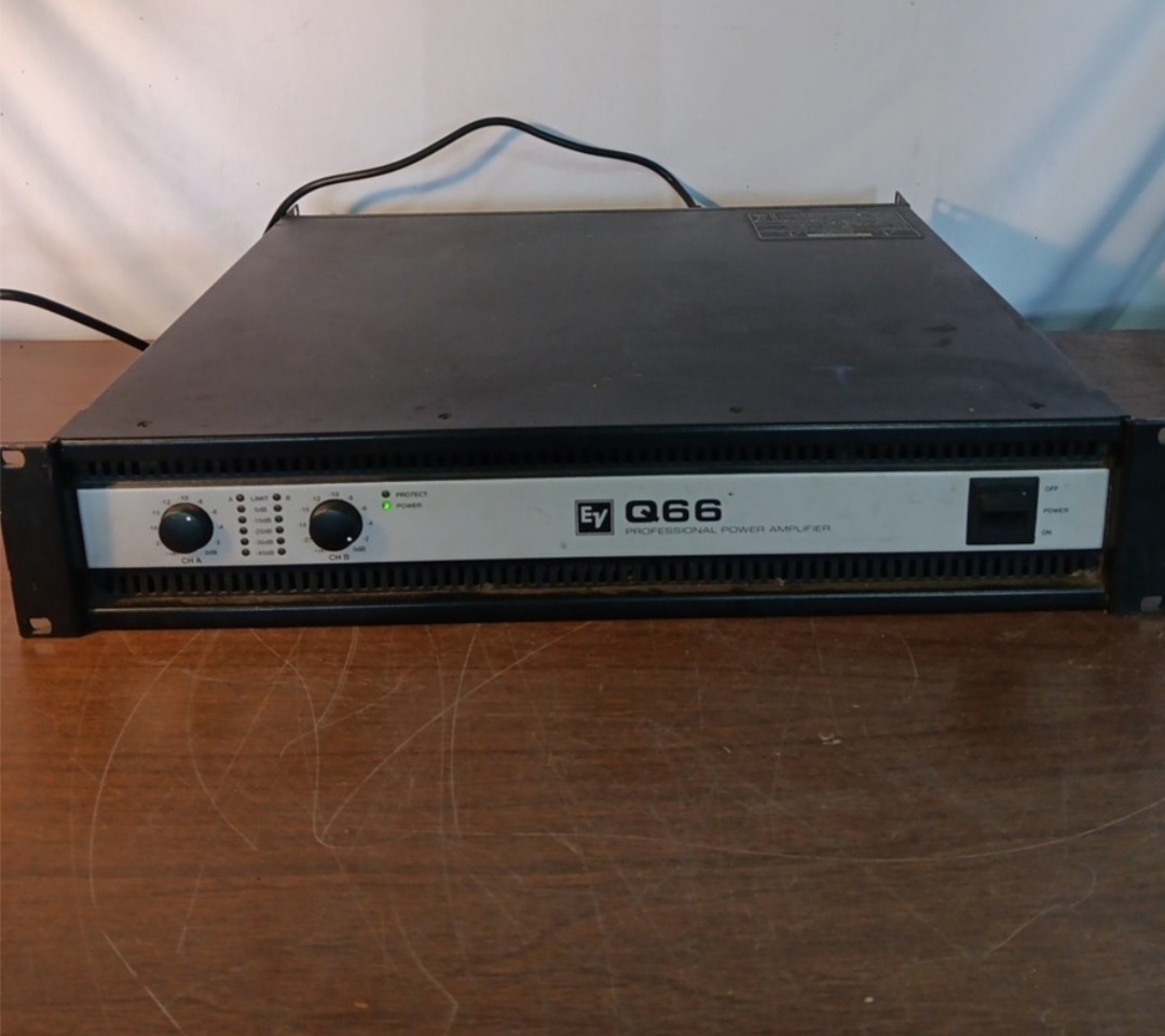 Electro Voice Q66-II Zosilňovač - 2