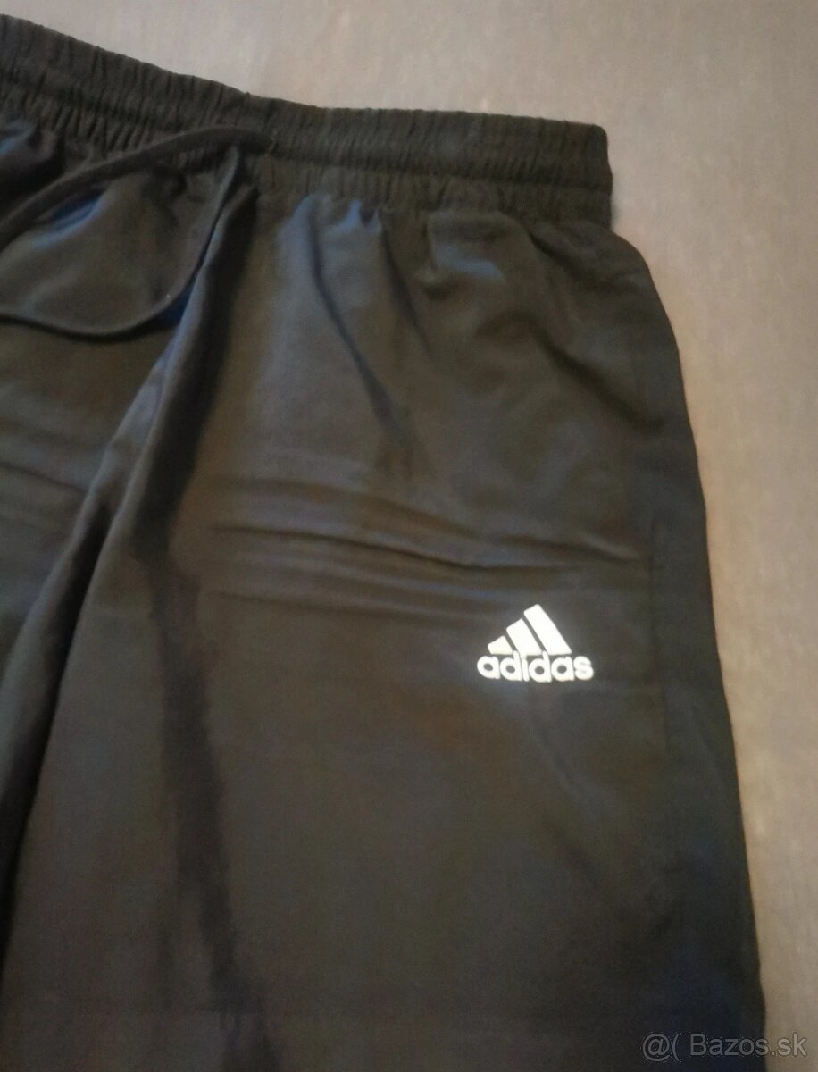 Kratasy adidas - 2
