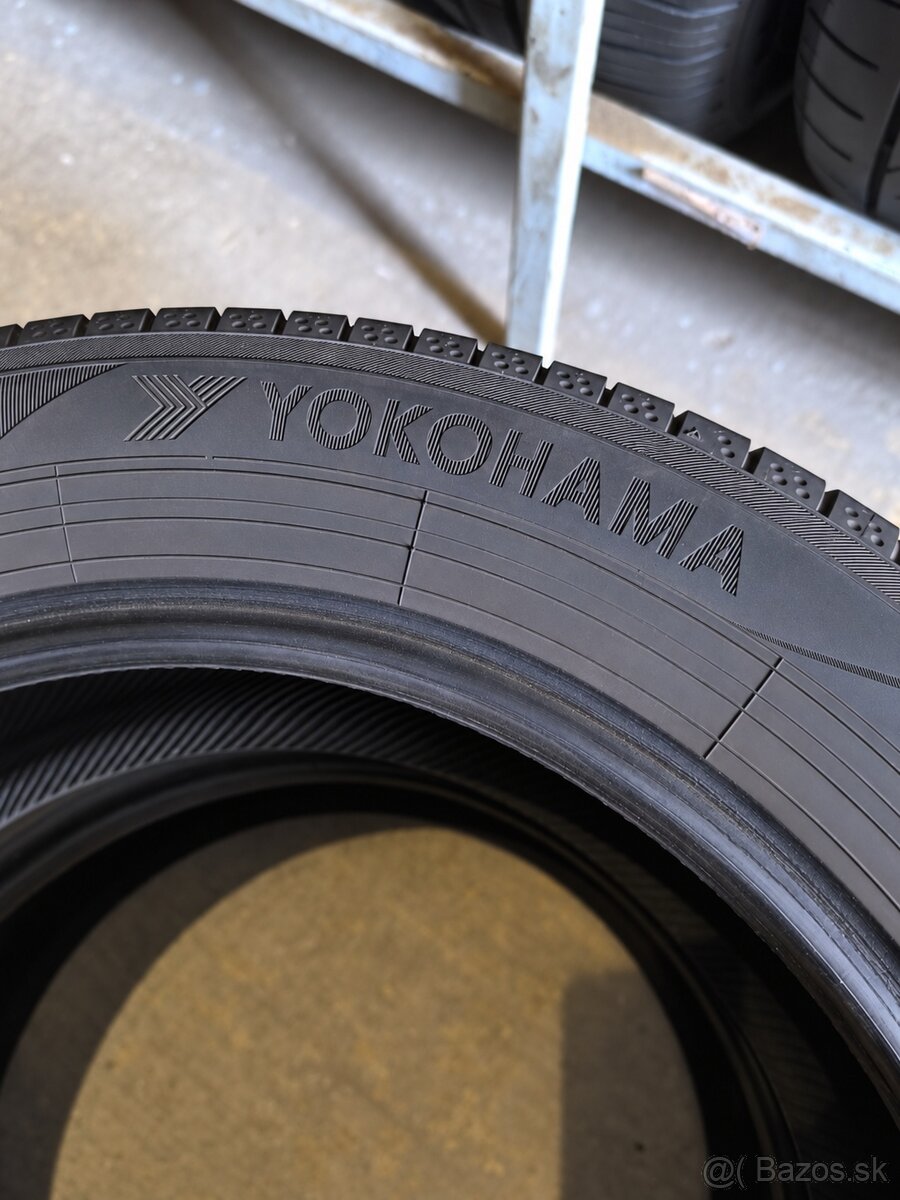 Yokohama BluEarth-A 205/55 R16 - 2