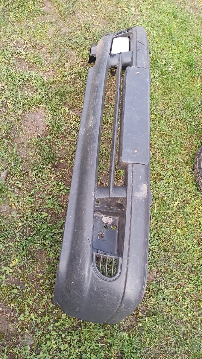 Predný nárazník Škoda Felicia - 2