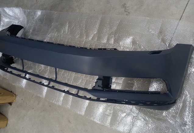 VW PASSAT B8 2014-2019 predný nárazník / HIGHLINE - 2