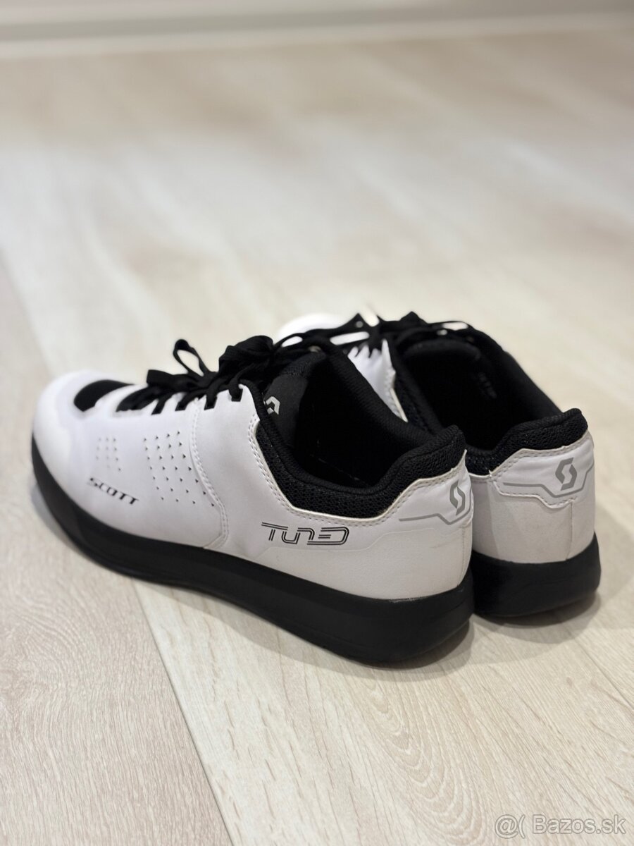 Cyklistické topanky (tenisky) - 2