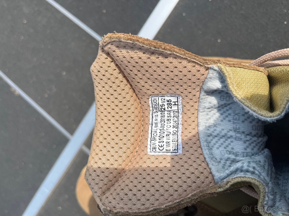 Predám obuv špeciál s membránou - 2