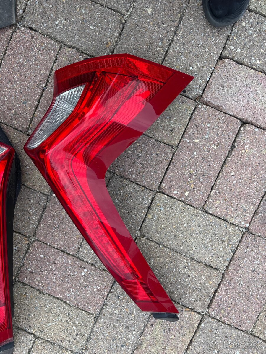 Zadne svetla Volvo V60 - 2