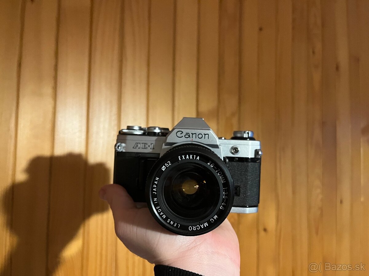 Canon ae1 + Exakta 28-70mm 3.5-4.8 - 2