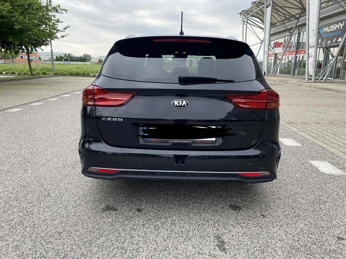 Predám auto značky Kia Cee'd SW - 2