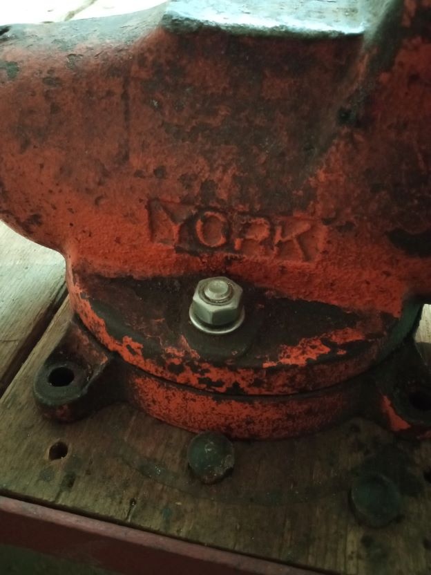 Predám pracovný stôl - 2