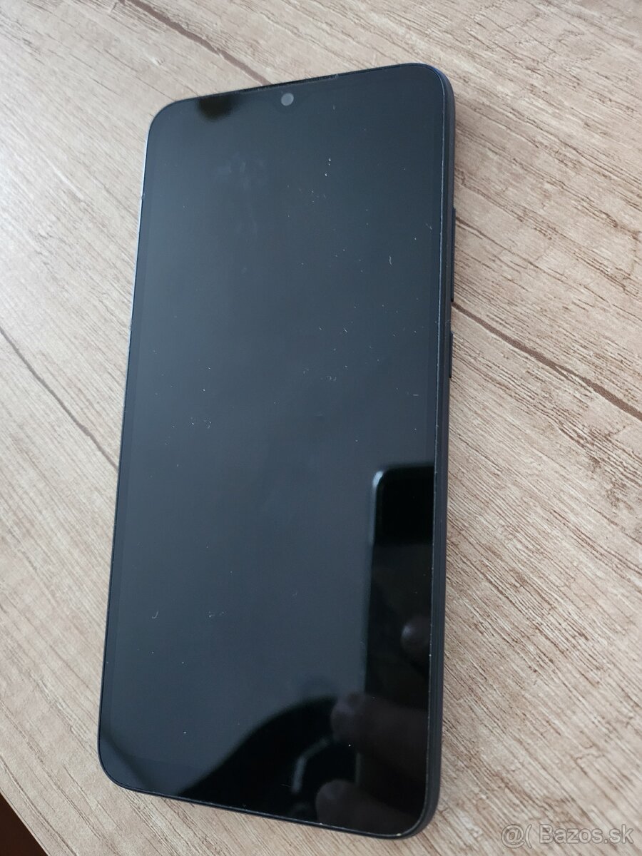 Redmi 9C NFC zachovaly - 2