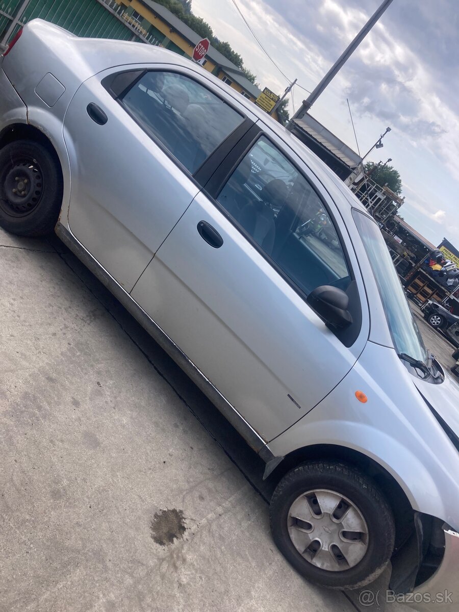 Rozpredam Chevrolet Kalos - 2