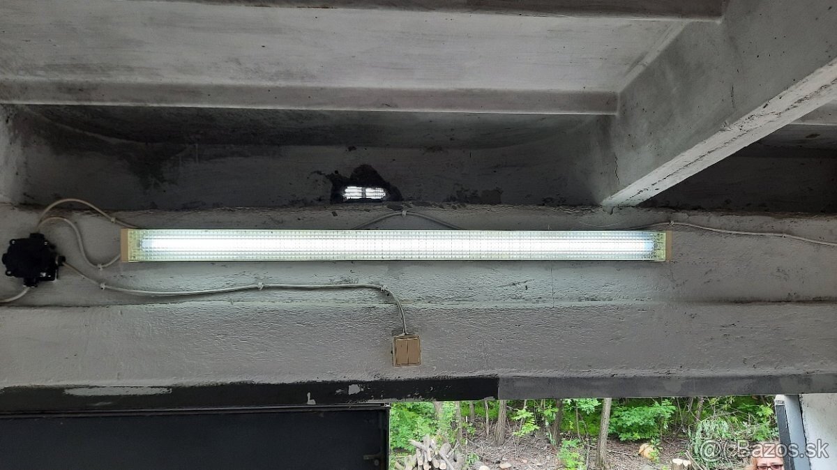 Prenajmem suchú peknú veľkú garáž KE Juh Krivá ul. po rekonš - 2