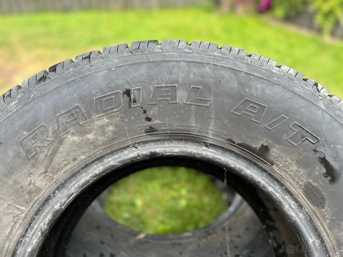 Pneumatiky Roadstone Radial A/T – 265/70 R15 110T (M+S) - 2