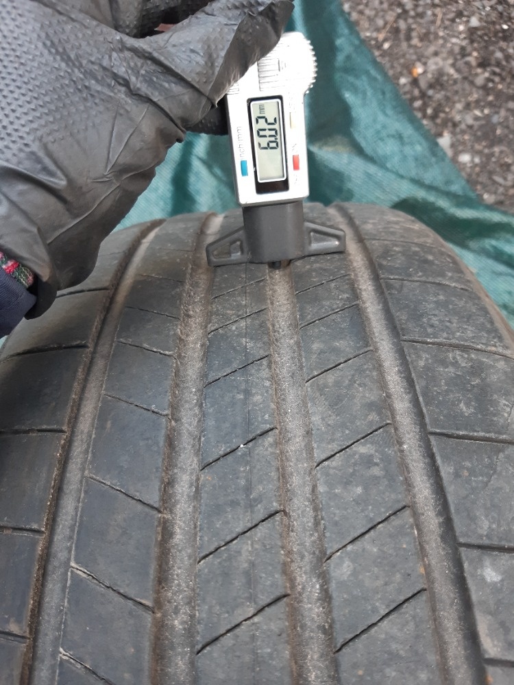 Letní kola Volkswagen ID 4 ID5 R20 Drammen - 2