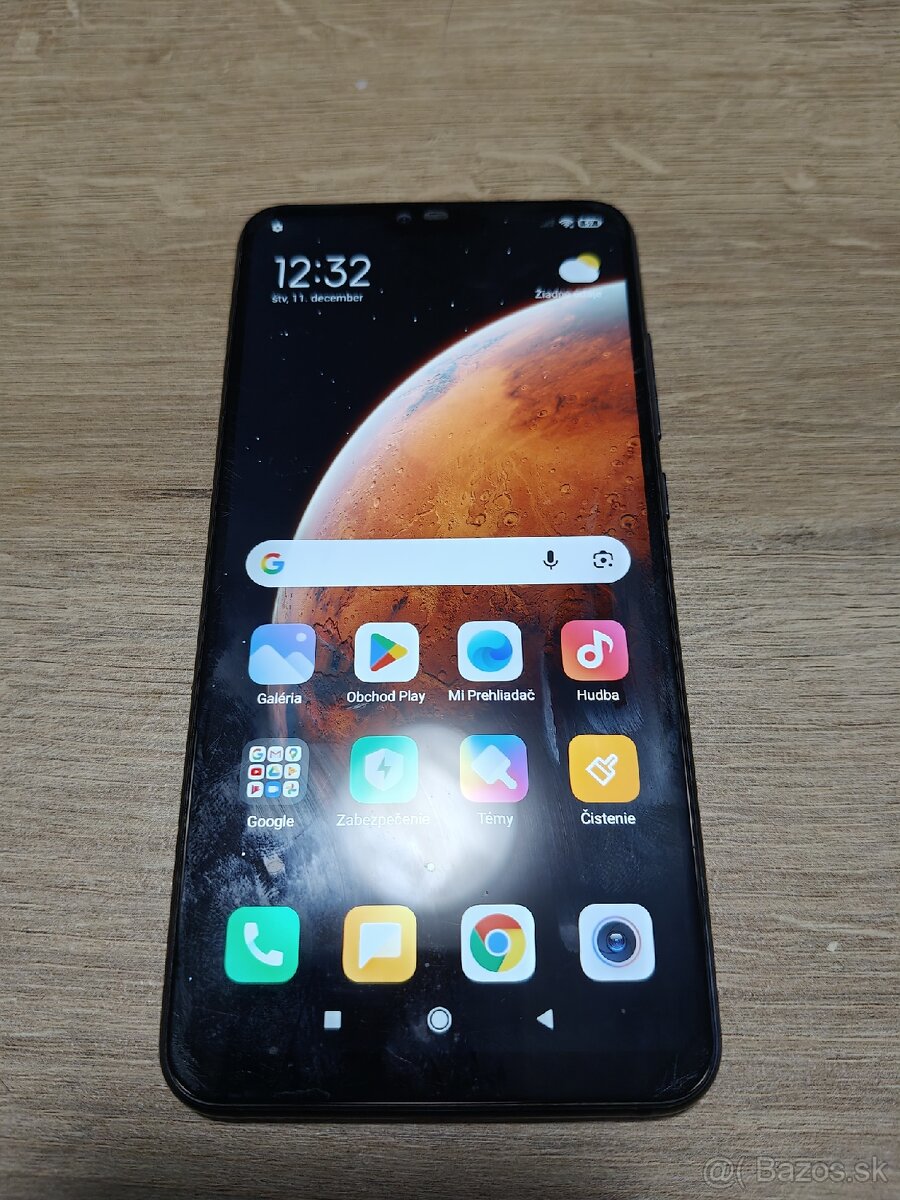 Xiaomi Mi 8 Lite 64 GB - dobrý stav - 2