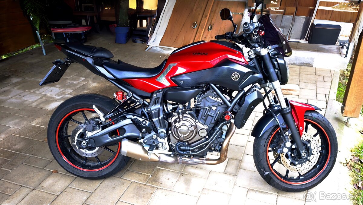 Yamaha MT 07 - 2