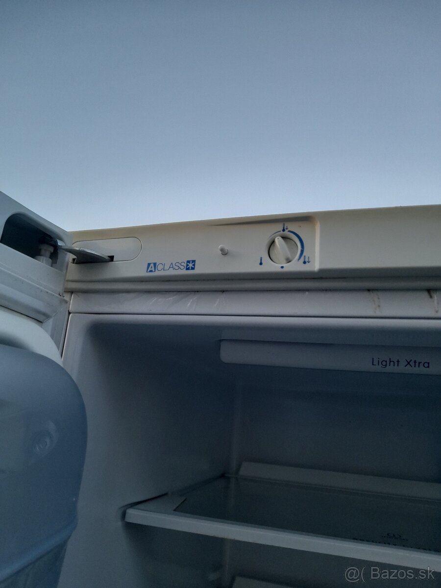 Chladnička kombinovana INDESIT - 2