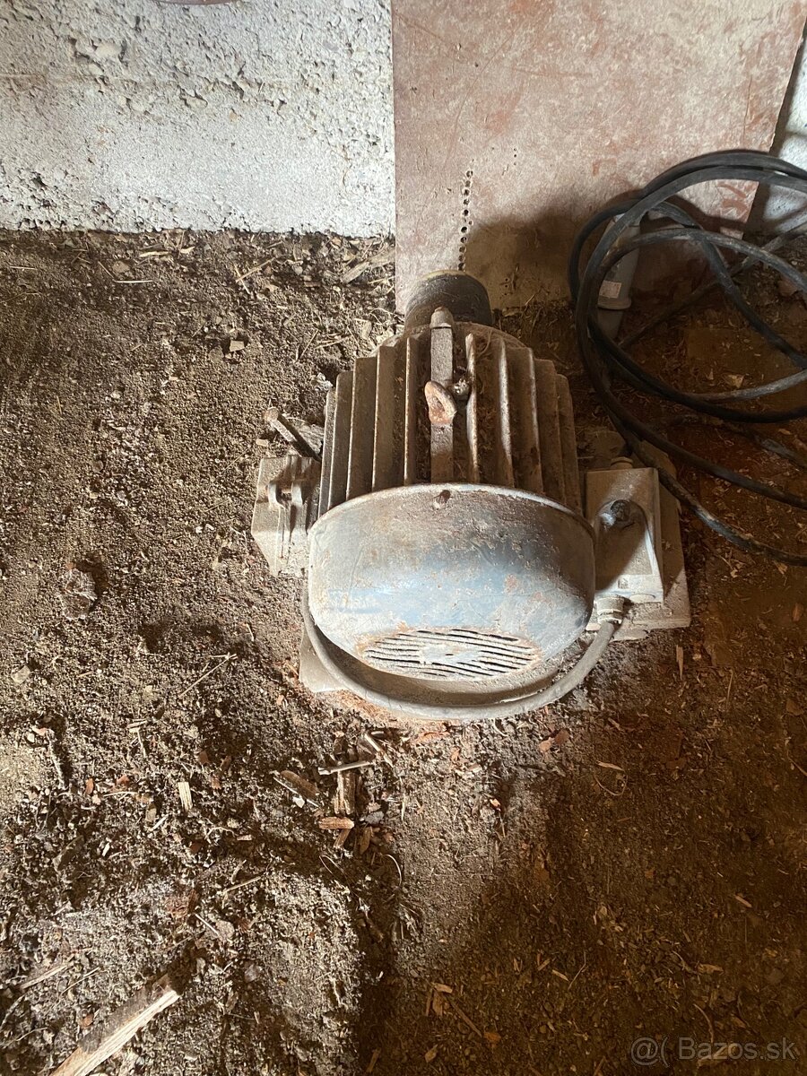 Rezačka na seno / slamu – 380V - 2