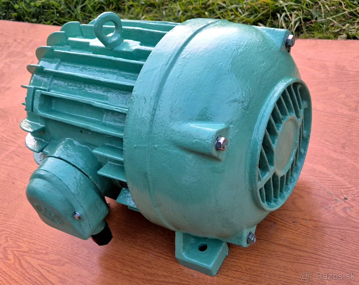 Predám 3 fázovy elektromotor MEZ Mohelnice 5,5kW - 2
