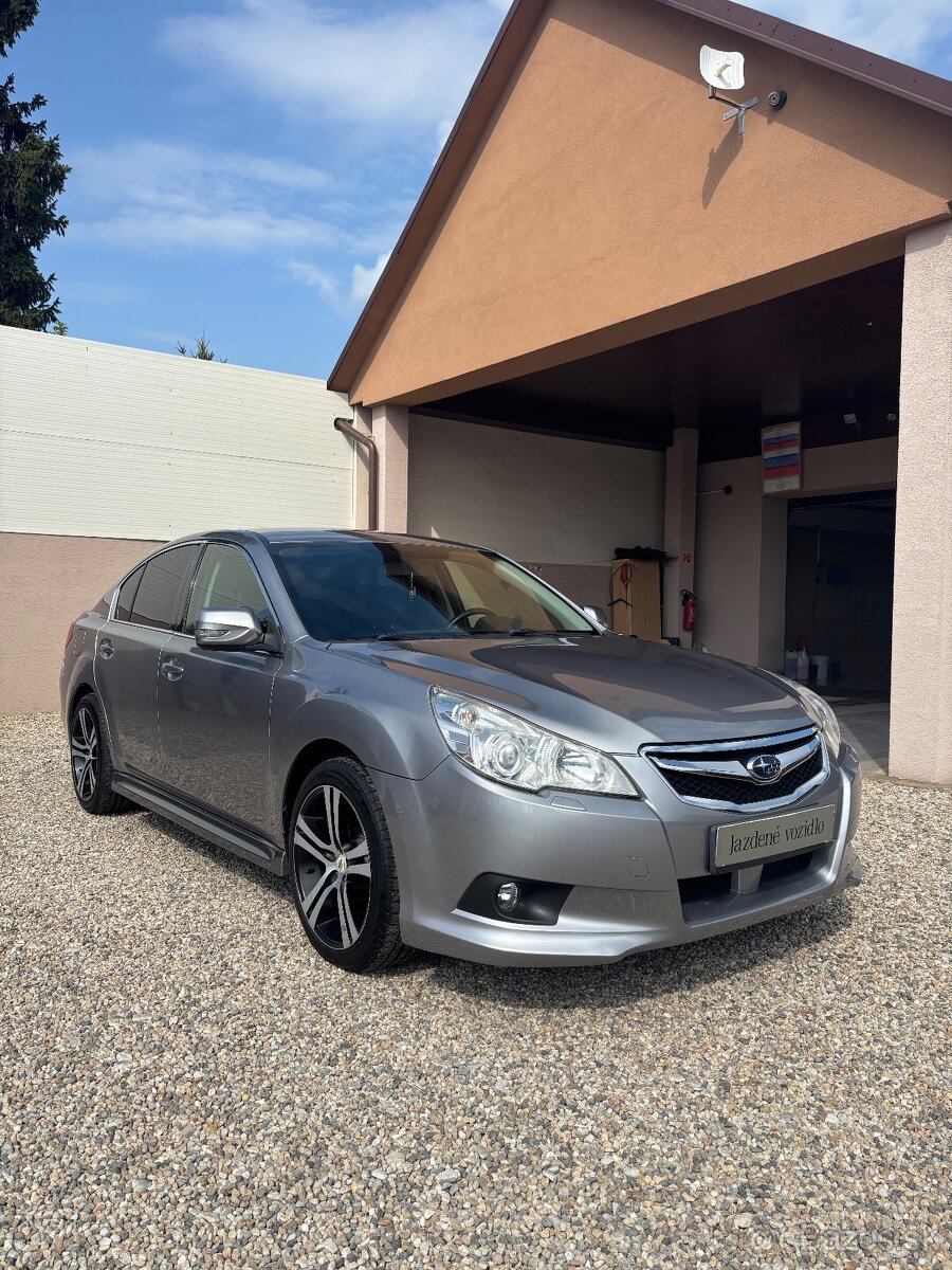 Subaru Legacy 2,5 - 2