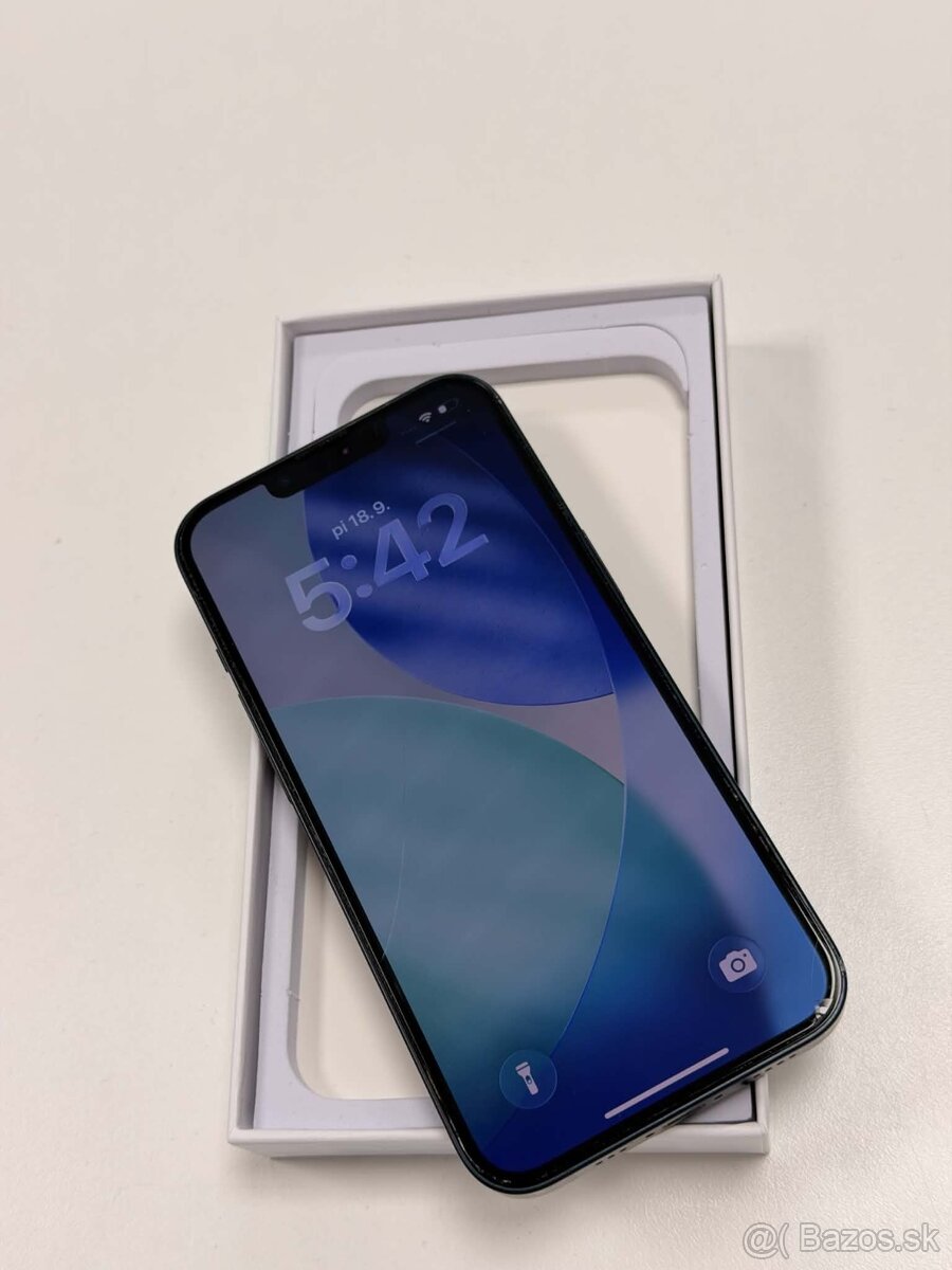 iPhone 13 128GB - 2