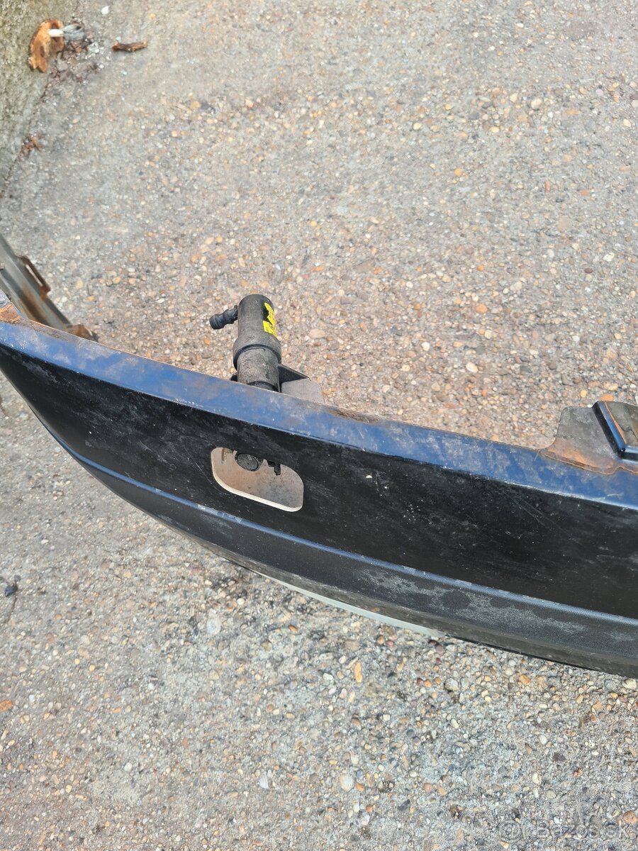 Náraznik Škoda Octavia 2 pre xenon - 2