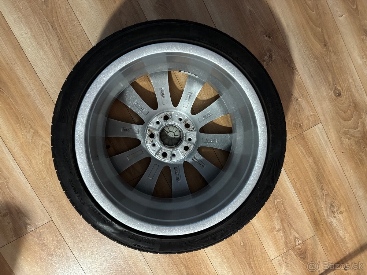 BMW 225/40 r18 - 2