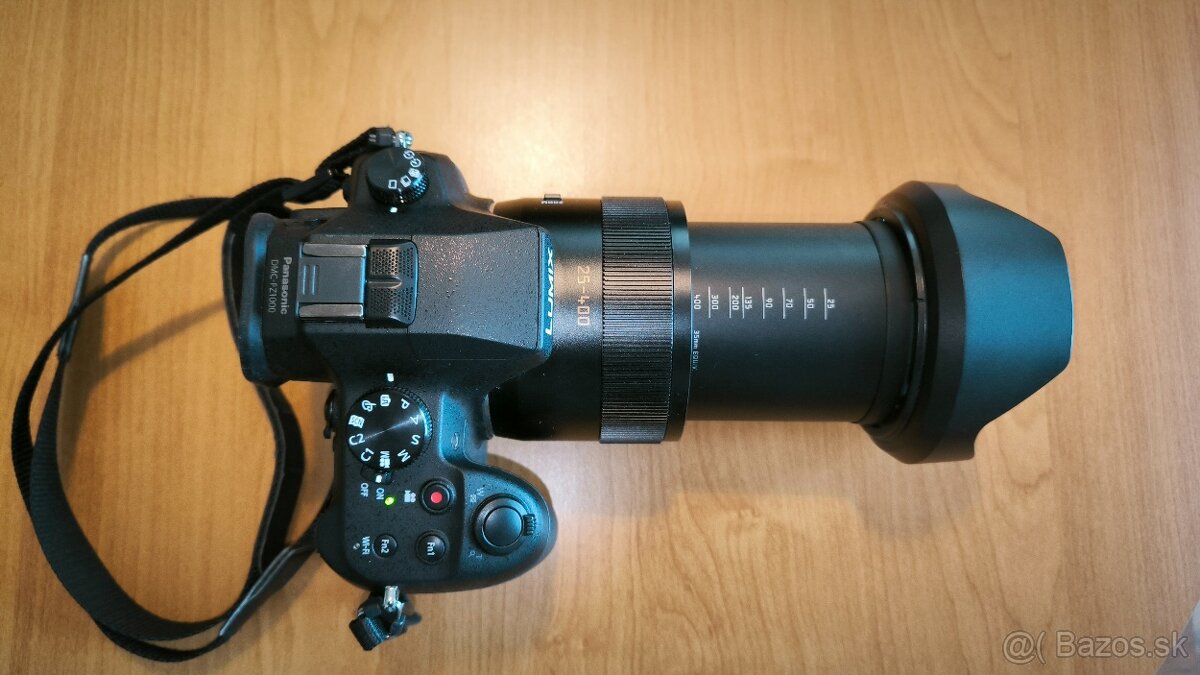 Panasonic Lumix DMC-FZ1000 - 2