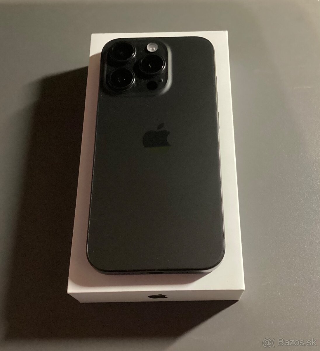 Apple iPhone 15 Pro - 2