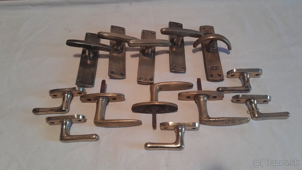 Stare.mosadzne.klucky.na.okna - 2