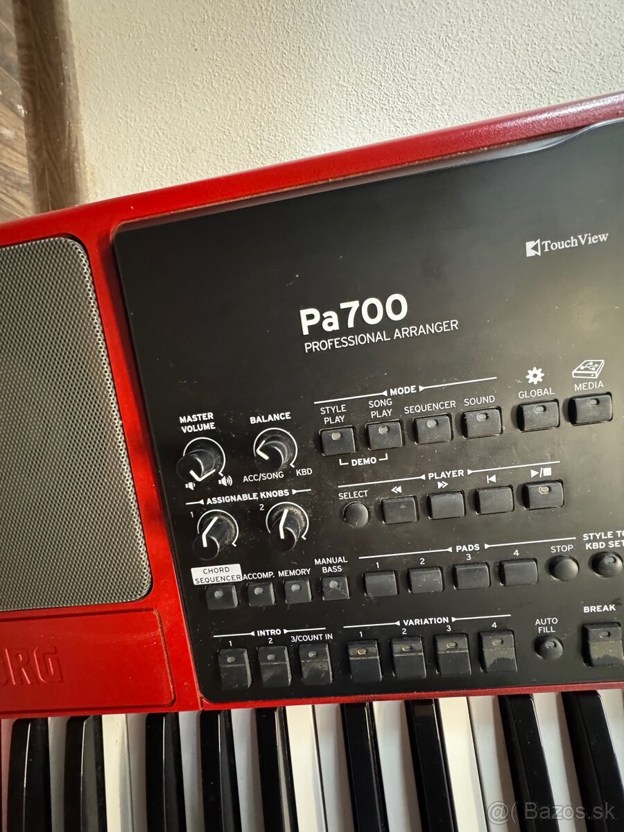 KORG Pa700RD - 2
