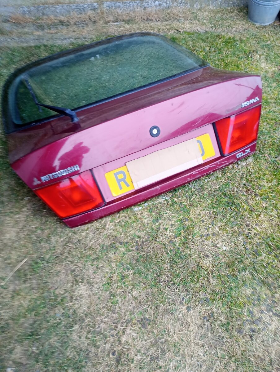 Mitsubishi Carisma kufor - 2