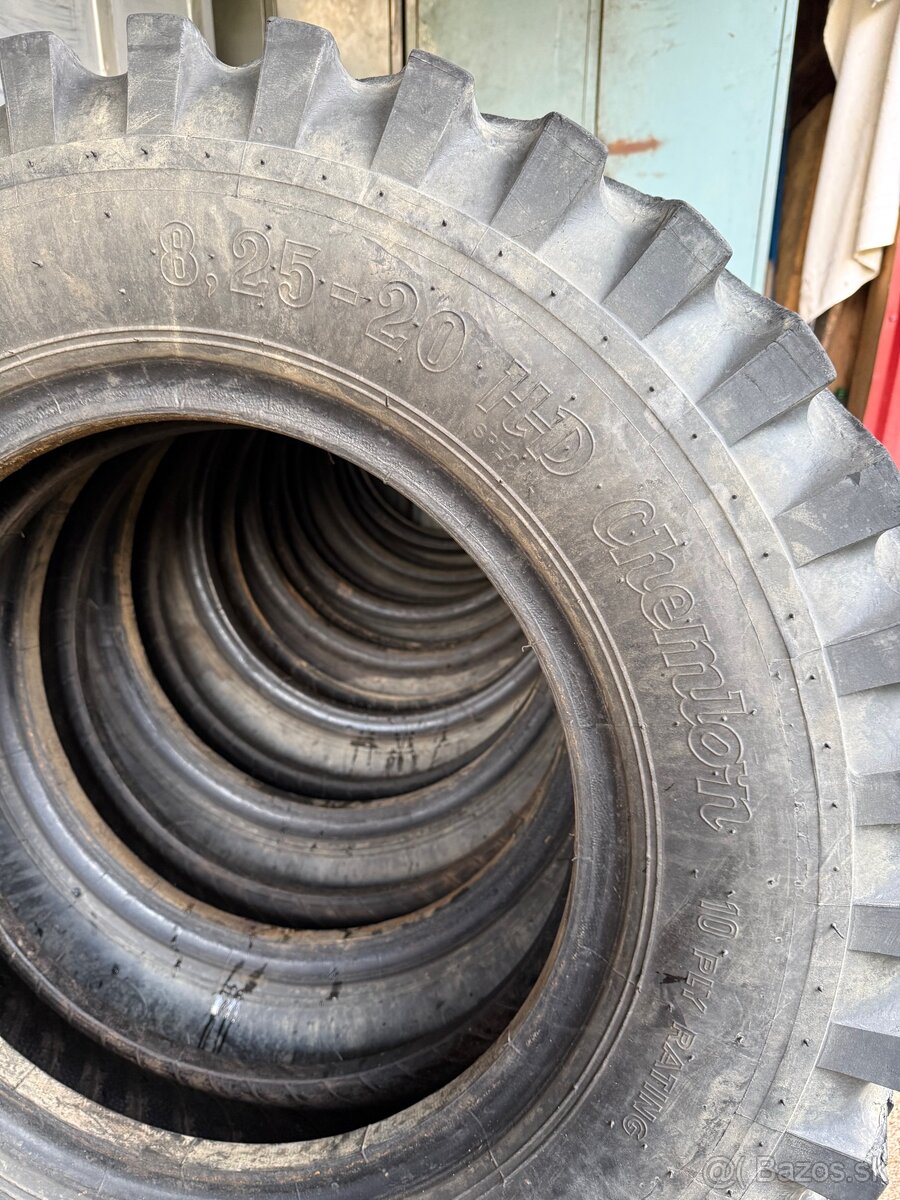 Pneumatiky 8,25-20 - 2